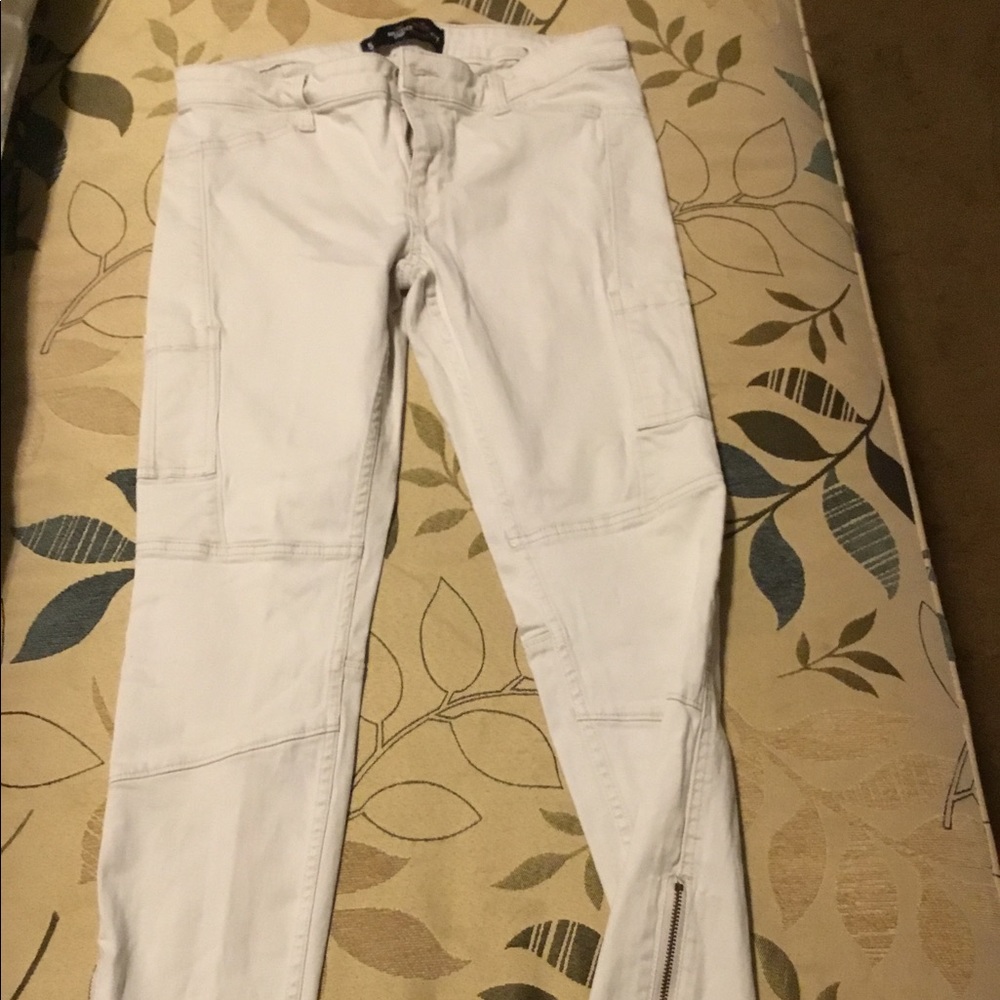 Jrs. Hollister ankle crop jeans